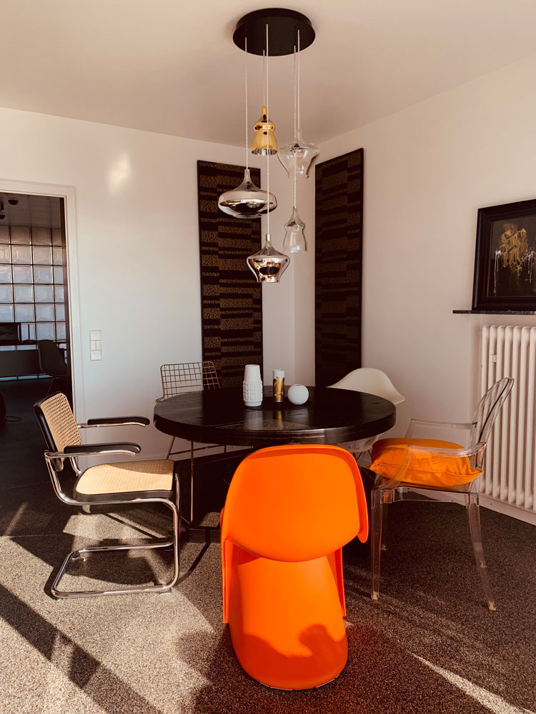 Esszimmer-im-sanierten-60er-Jahre-Traumhaus-Innenarchitektur-für-Bestandsimmobilien_Kreation-Krehl_Ivonne-Krehl